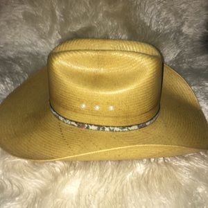Cowboy hat NEW TREND